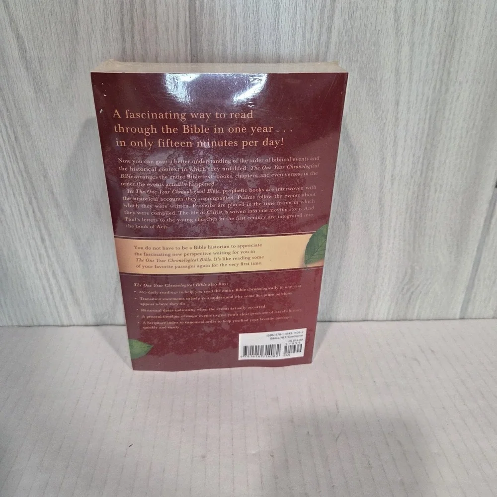 THE ONE YEAR CHRONOLOGICAL BIBLE NLT (ONE YEAR BIBLE: NLT) By Tyndale BRAND NEW